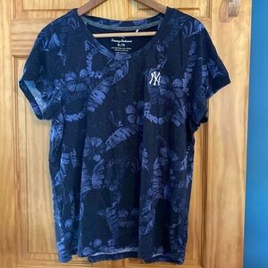 Tommy Bahama NY Yankees Navy Peeky Fronds Seaport T-shirt XL